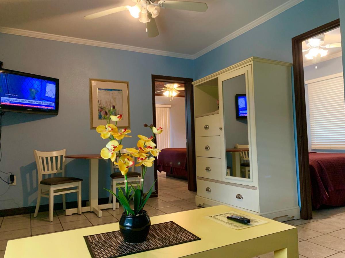 Lakeside Inn And Cafe سانت كلود المظهر الخارجي الصورة